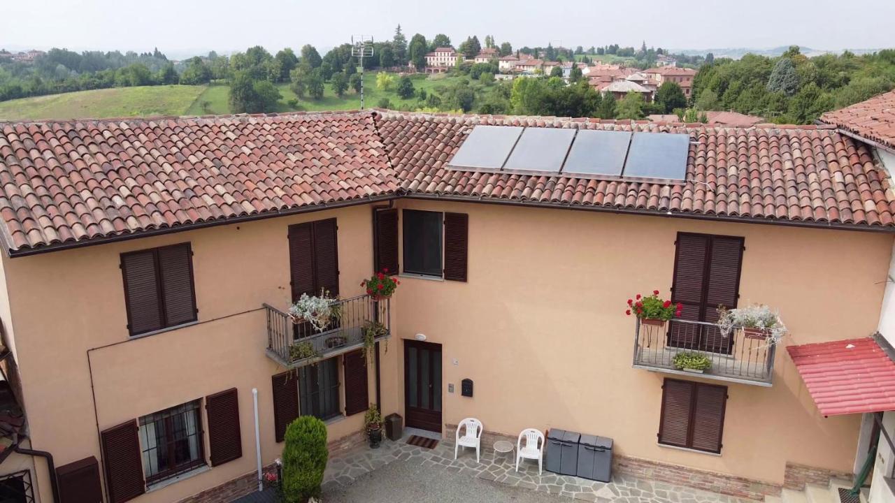 Casa Graziella- Appartamenti Vacanze Portacomaro Eksteriør bilde